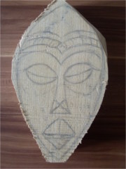 Anja Sichardt 2013: Afrikanische Maske, auf Lindenholz aufgerissen